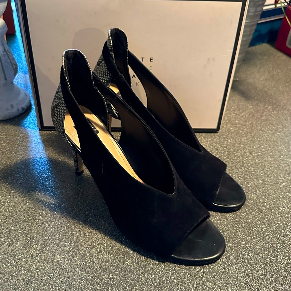White House Black Market Women’s 8 Snakeskin Black Suede Heels Open Toe Shoes